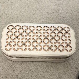 Wolf jewelry travel case